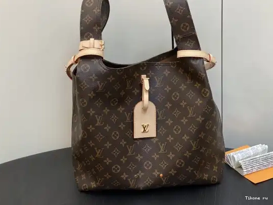 LOUIS VUITTON Atlantis GM 0630